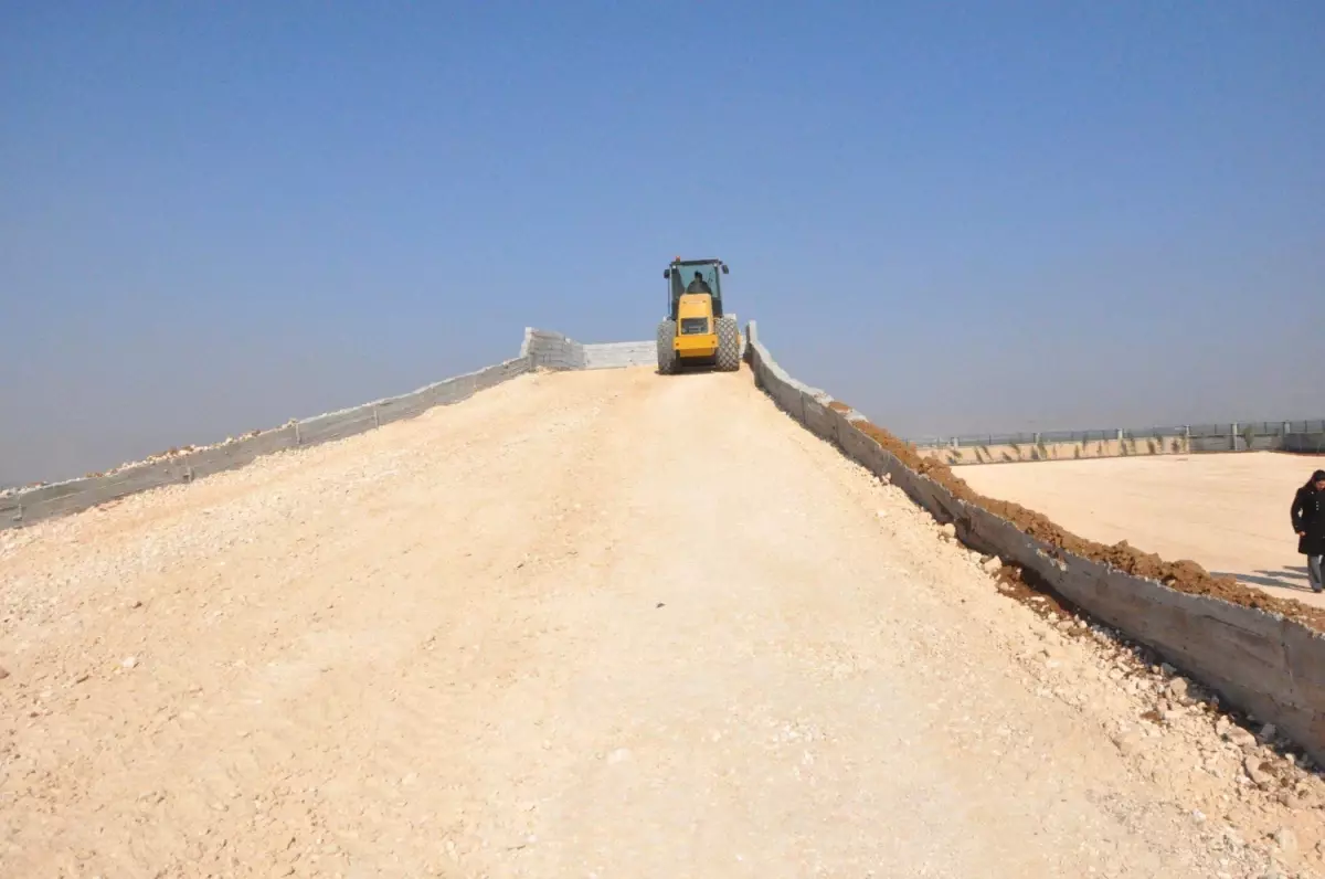 Kızıltepe'de Çöp Rampası Düzenleme Çalışmaları Devam Ediyor