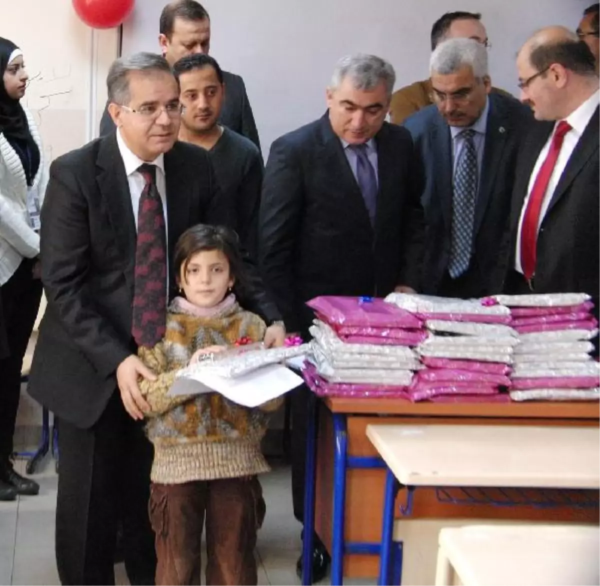 Konteyner Kentte Suriyeli Çocuklar Karne Aldı