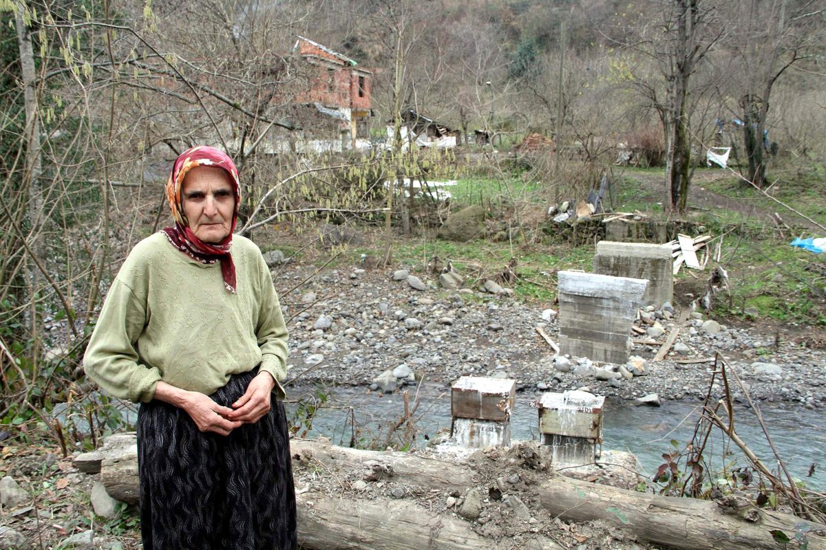 Köylüler Köprü İstiyor