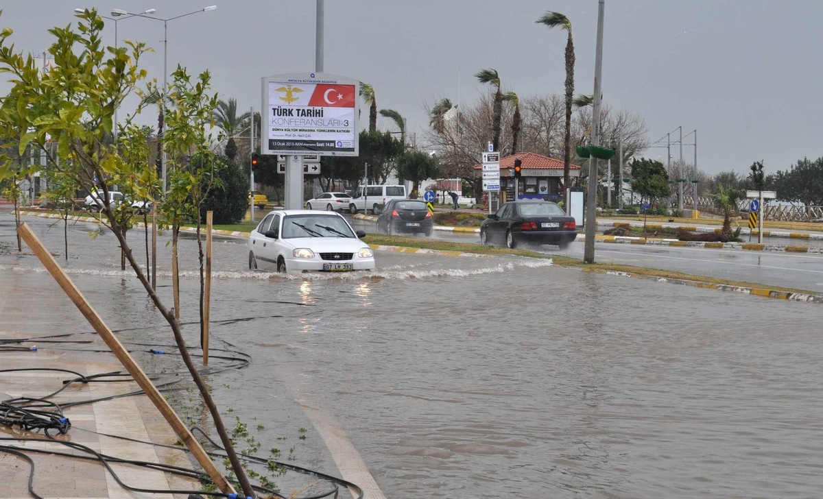 Kuvvetli Yağış ve Fırtına!