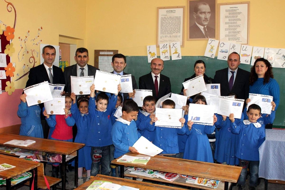 Okullarda Karne Heyecanı
