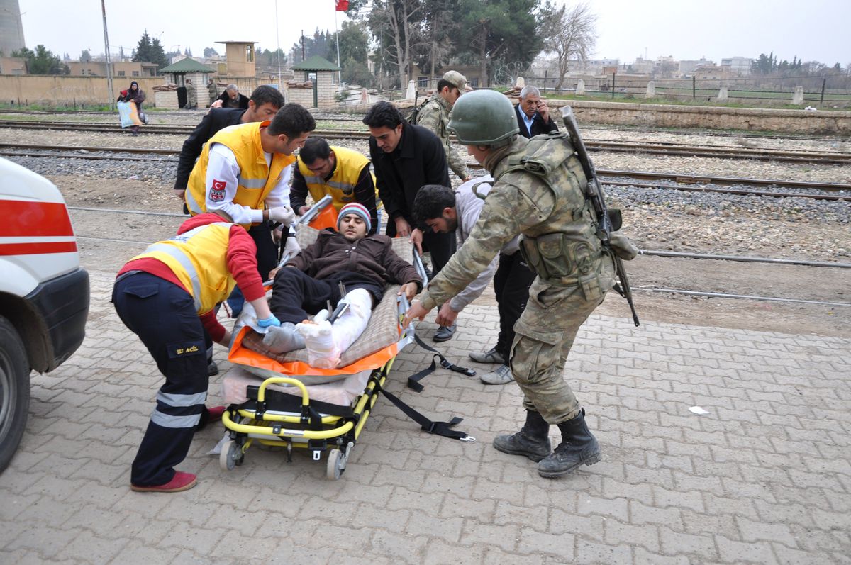 Şenyurt Sınır Kapısı 30 Yıl Sonra Suriyeli Yaralı İçin Açıldı