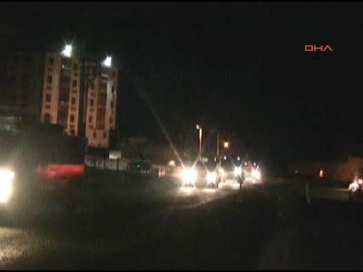 Şırnak\'ta Sınıra Asker Sevkıyatı