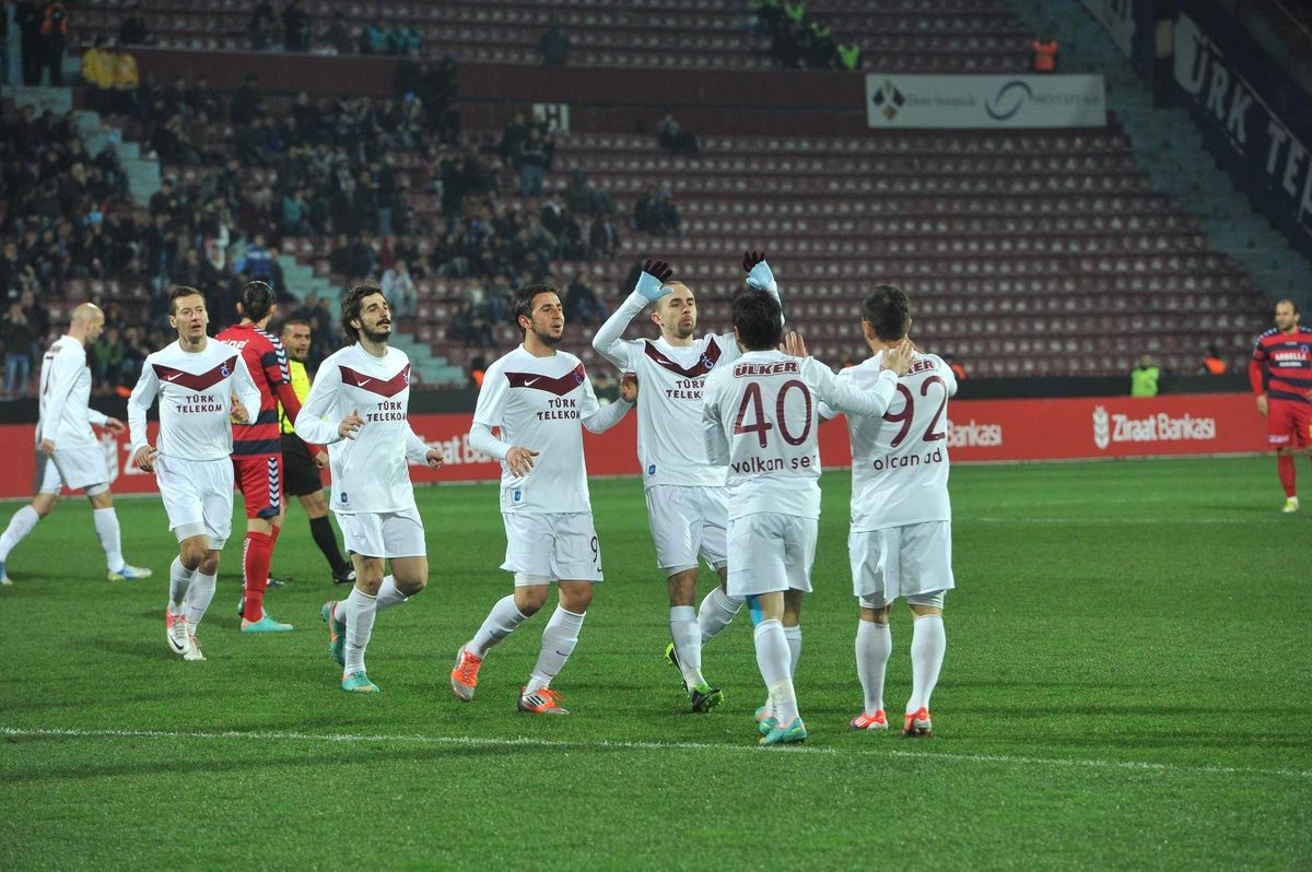 Trabzonspor Kupada 4\'te 4 Yaptı