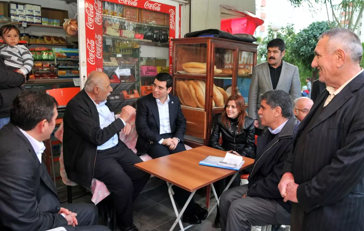 Tütüncü, Zafer Mahallesi'ne Yapılacak Hizmetleri Anlattı