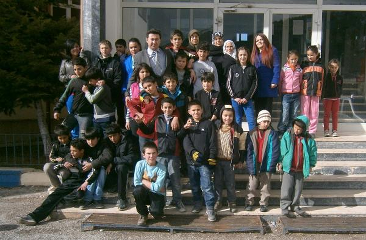 Yatılı İlkokul Öğrencilerine \'Annelik\' Yapacaklar