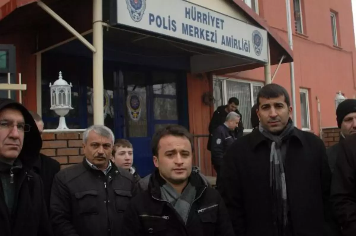 Zayıf Not Alan Öğrenci Babasıyla Birlikte Öğretmeni Dövdü İddiası