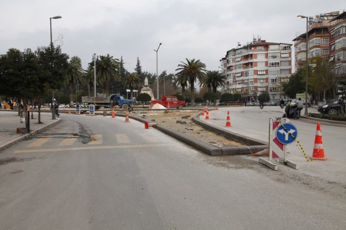 Atatürk Caddesi'ne Kavşak Düzenlemesi
