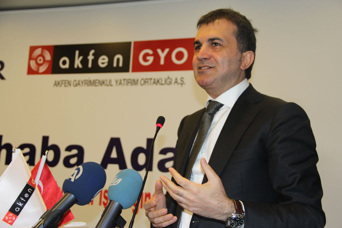 Bakan Çelik: "Daha Çok Koşmam Gerekiyor"