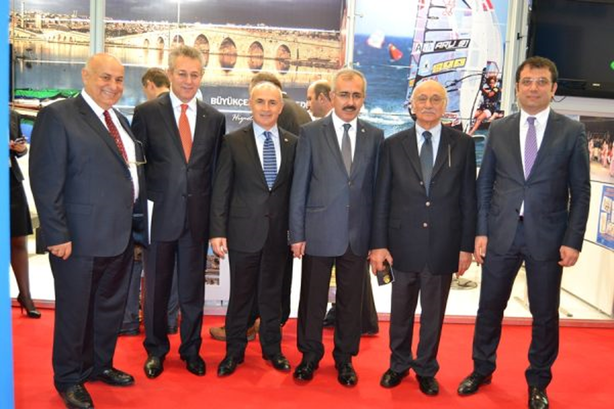 Başkan EMITT Turizm Fuarını Gezdi