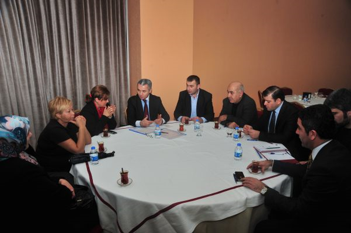 Başkan Uzun, Sandık Üyeleriyle Yemekte Biraraya Geldi