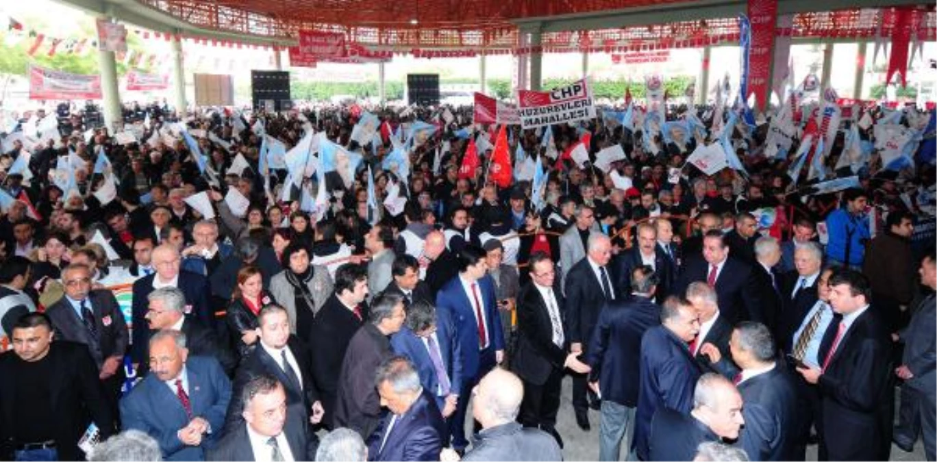 CHP\'nin \'Acil Demokrasi, Derhal Adalet\' Mitinginde Hükümete Eleştiri Yağdı
