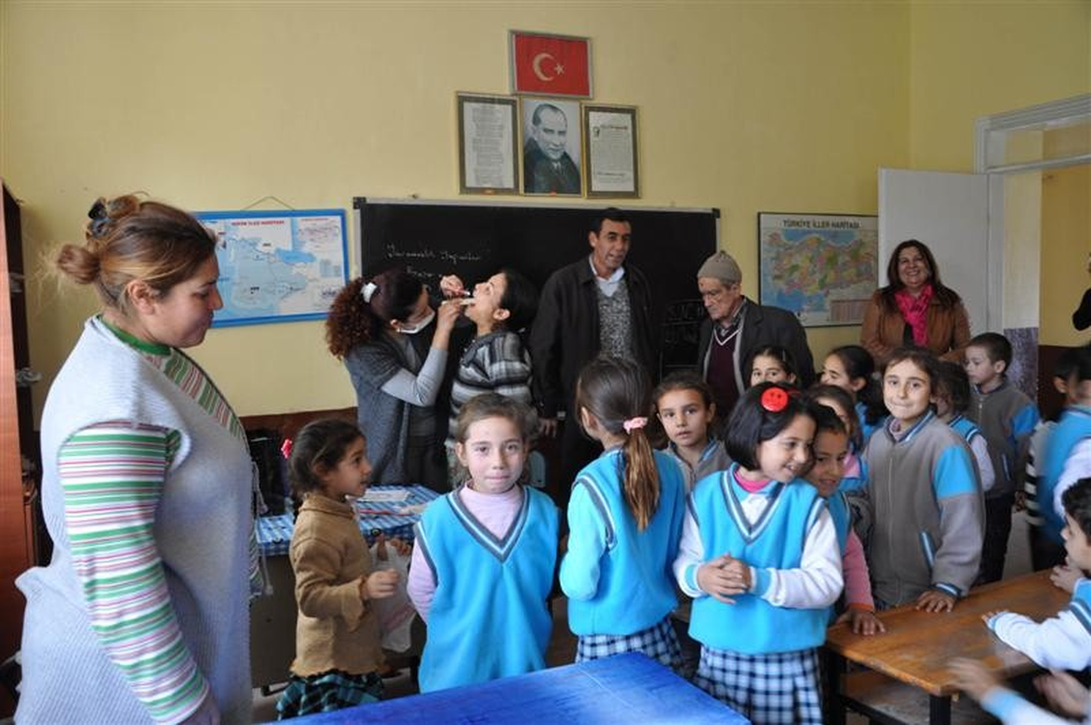Didim CHP\'den Balat\'ta Diş Taraması