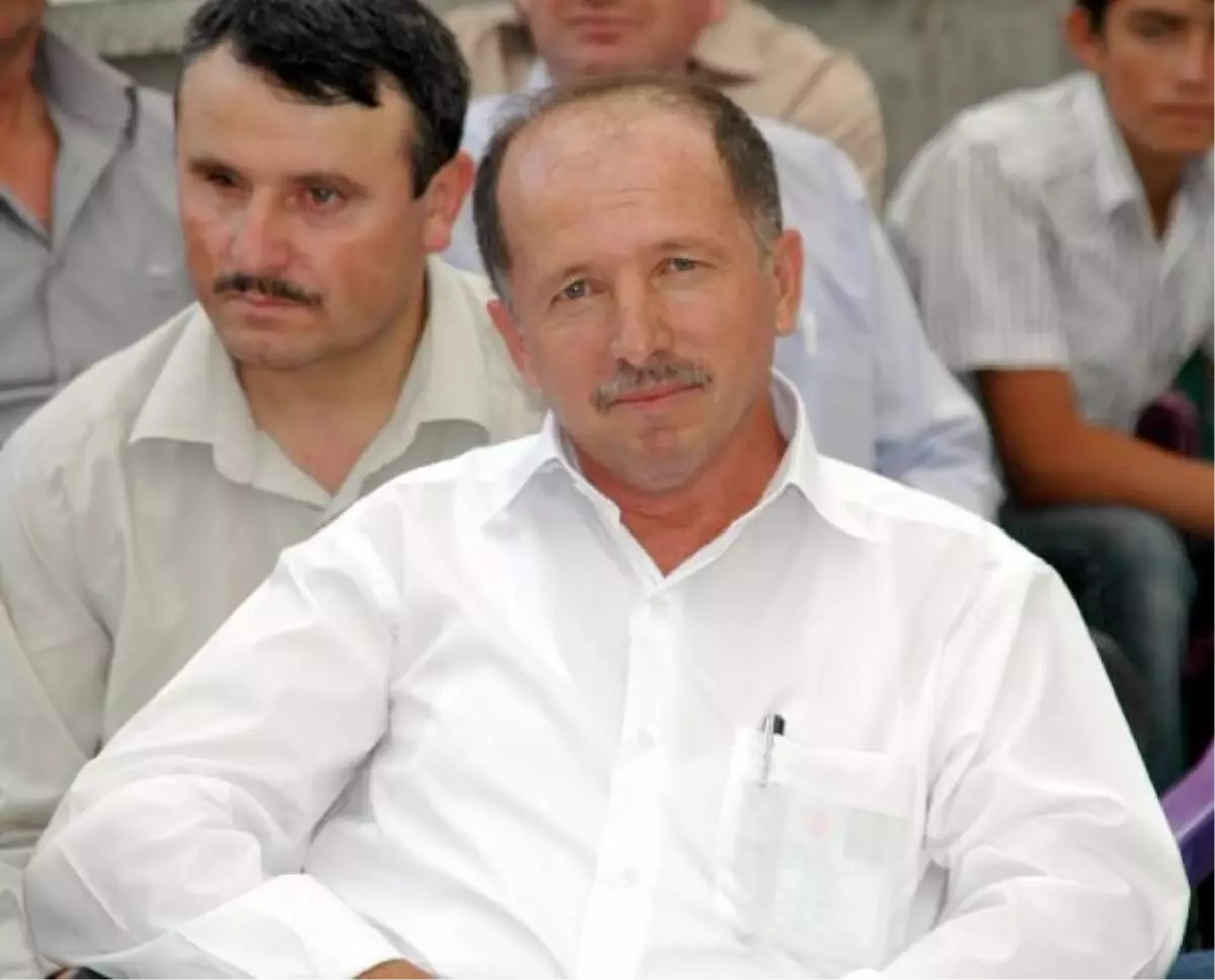 Köy Muhtarı Silahlı Saldırıda Öldü, Eşi Yaralandı