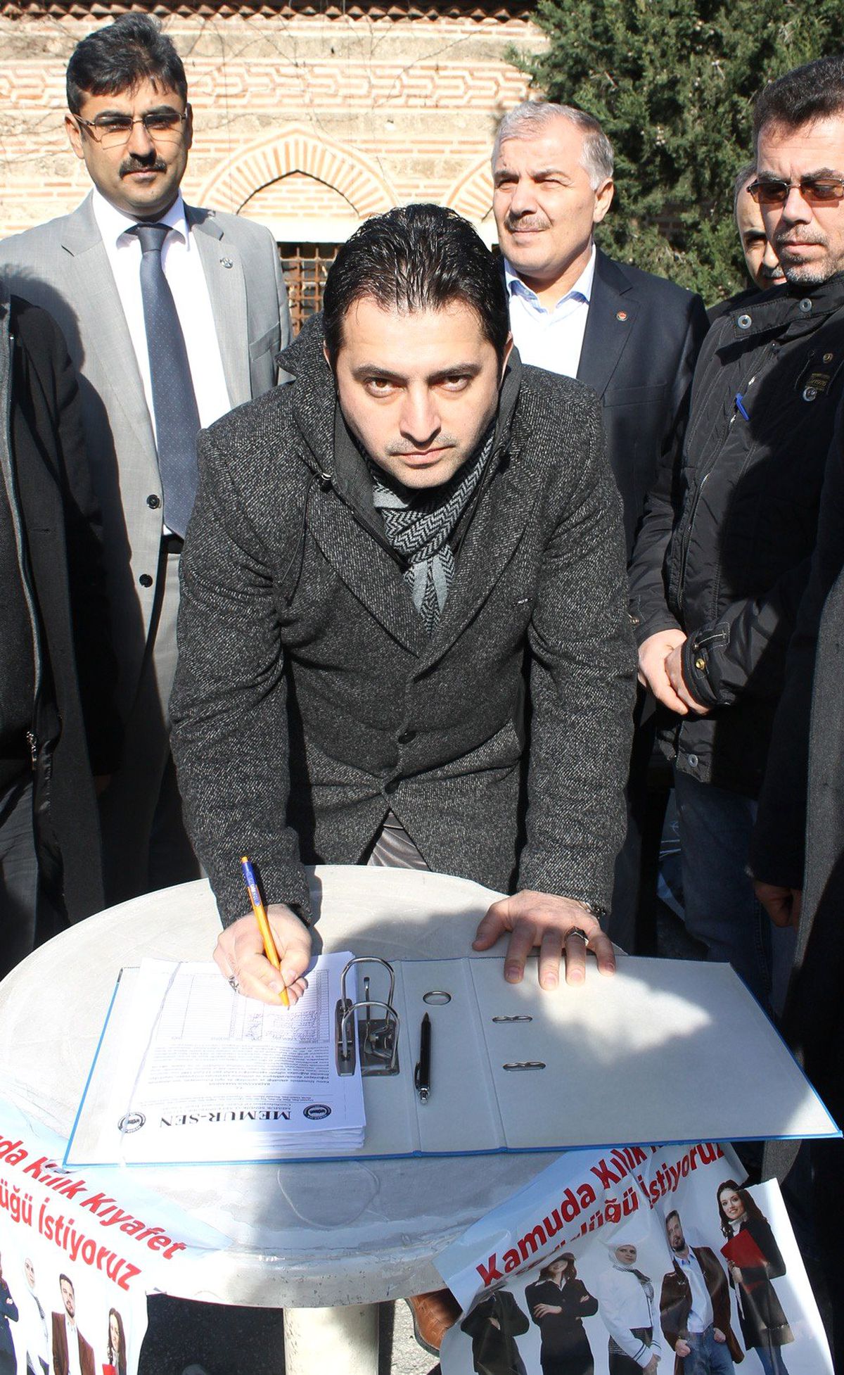 Memur-Sen'in İmza Kampanyasına Destek