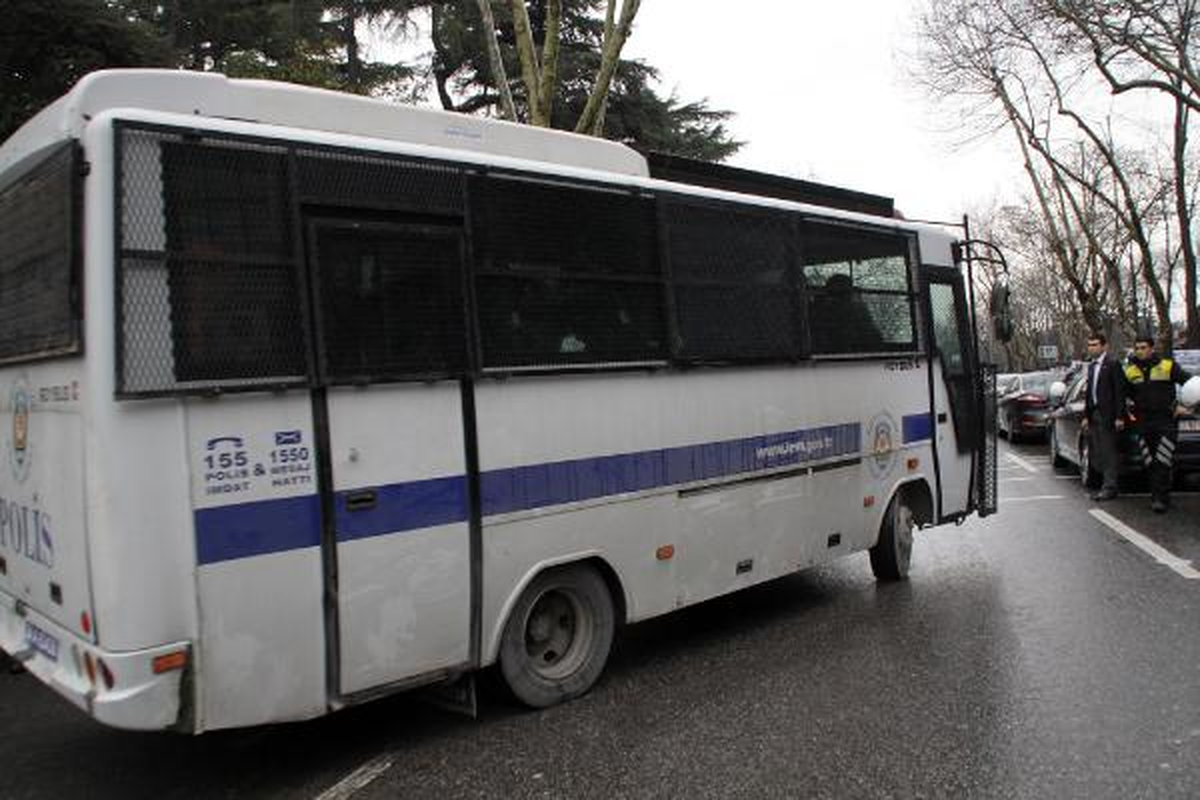 Protestocu Grup Gözaltına Alındı