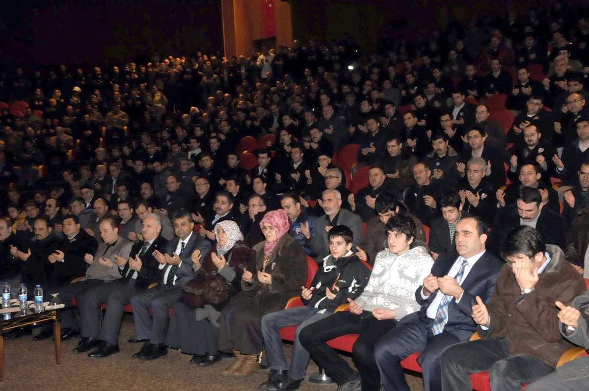 Budak İçin Atatürk Üniversitesinde Tören Düzenlendi
