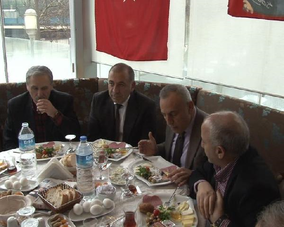 CHP\'li Gürsel\'den, Ayman Güler Açıklaması: "Parti Meclisi Dışındaki Konuşmaları Reddediyorum"