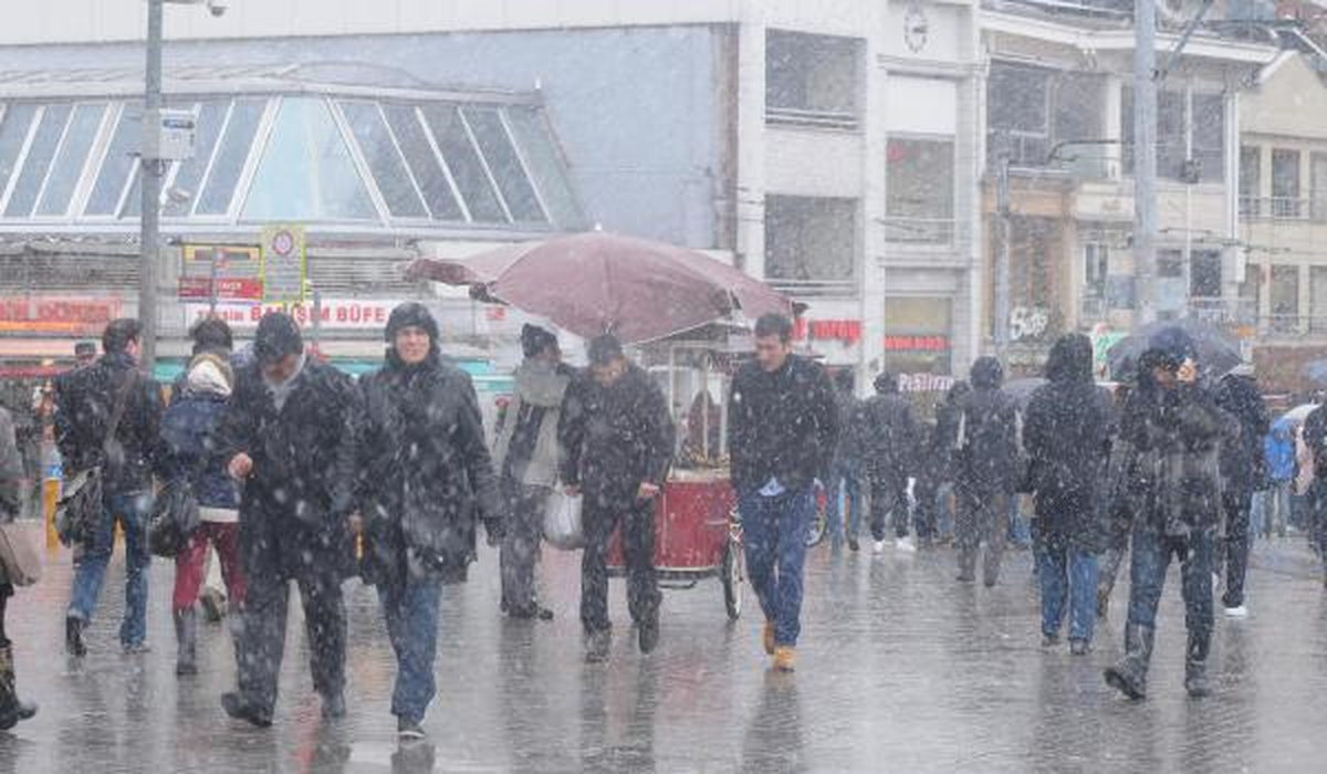İstanbul\'da Kar Yağışı (2)