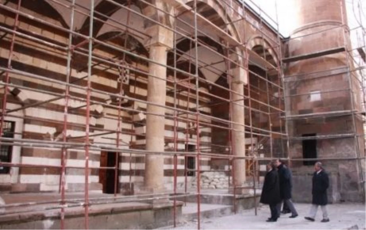 Kıbrıs Rum Kesiminde Camiye Saldıranlar Serbest