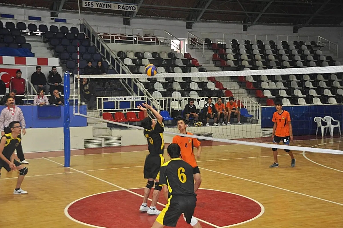 Malatya Voleybol Liginde Müsabakalara Devam Edildi