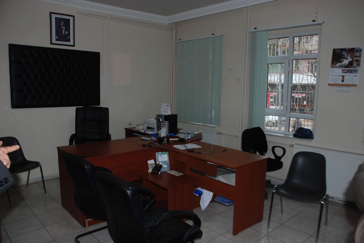Besni Asm\'de Hırsızlık