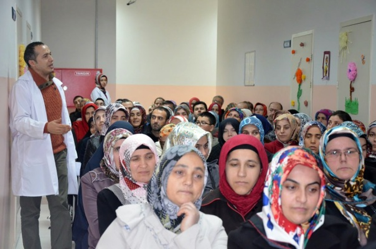 Bilgi Evinde Veli Toplantısı Düzenlendi