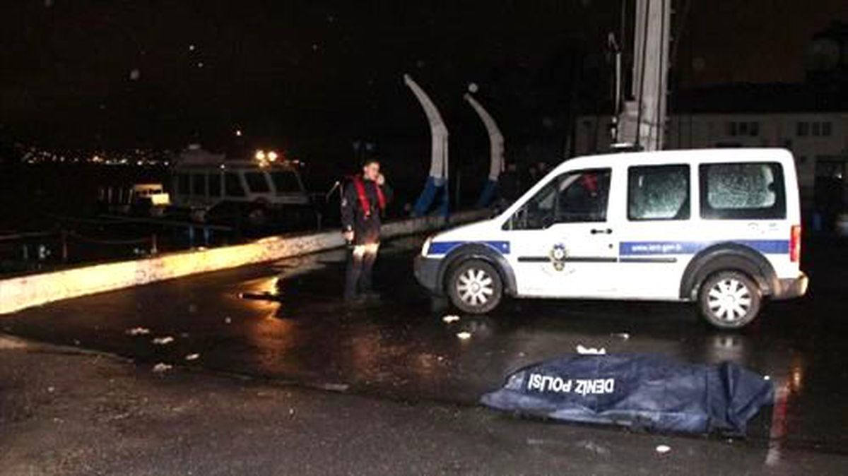 Denizde Erkek Cesedi Bulundu