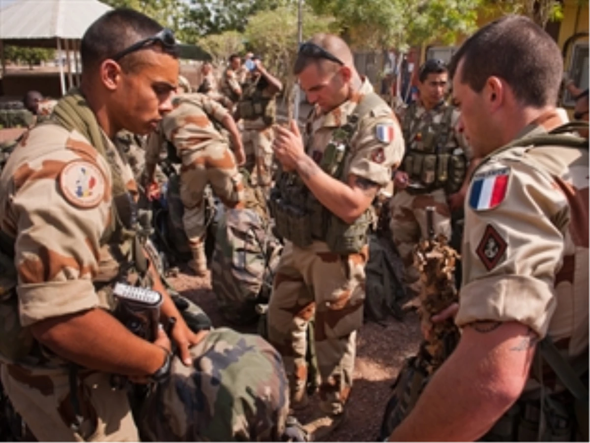 Fransa\'nın Mali\'ye Askeri Müdahalesi