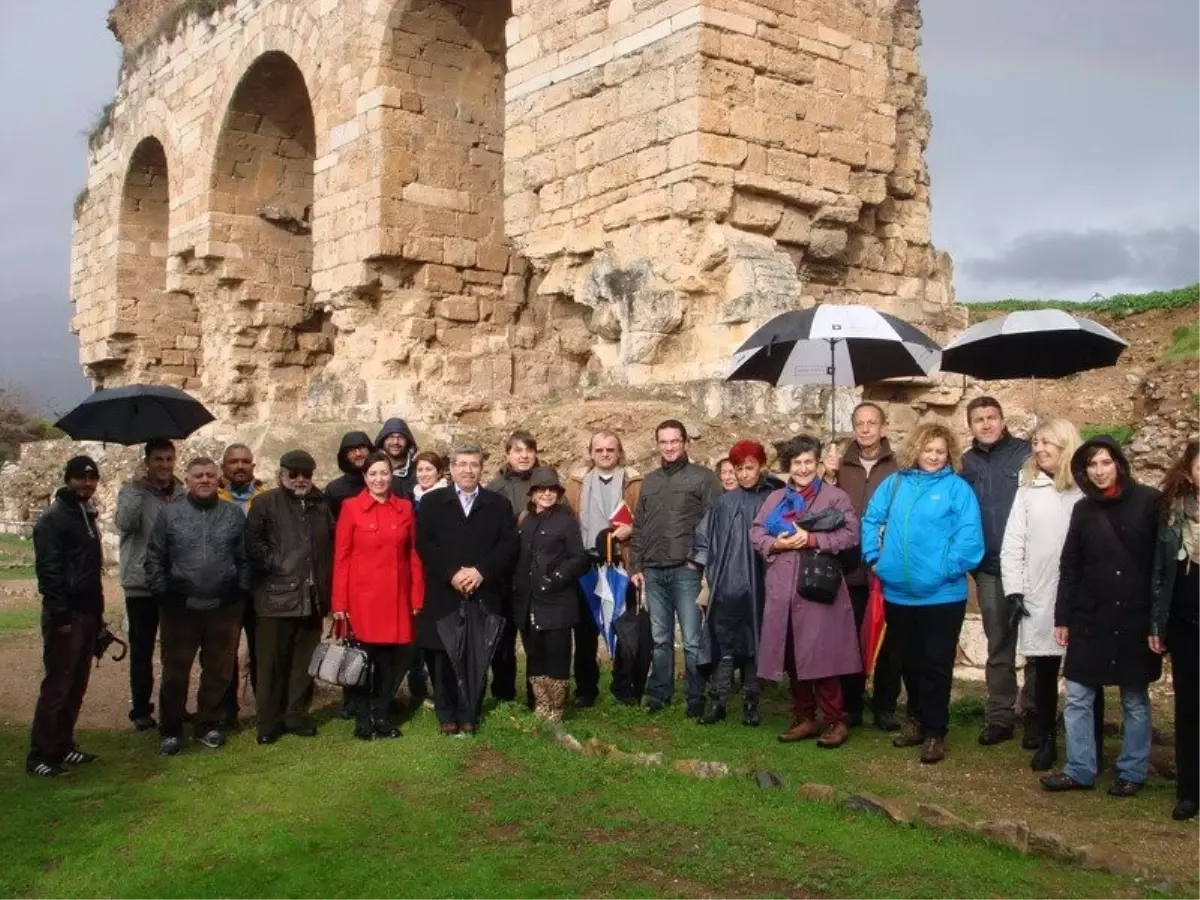 Kuşadalı Rehberlere Tanıtım Gezisi