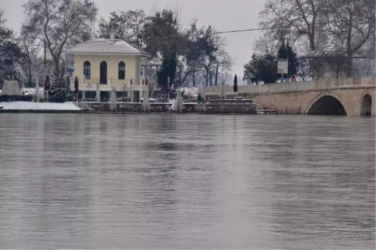 Meriç Nehri\'nin Debisi Düşüşe Geçti