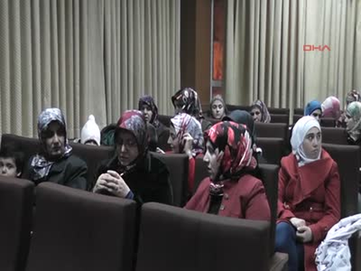 Nizip Nişan Yüzüklerini Başbakan Erdoğan\'ın Taktığı Çift Evlendi Nişan Yüzüklerini Başbakan...