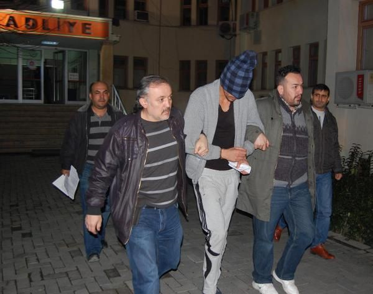 Uşak\'ta Hırsızlık Zanlısı 4 Kişi Tutuklandı