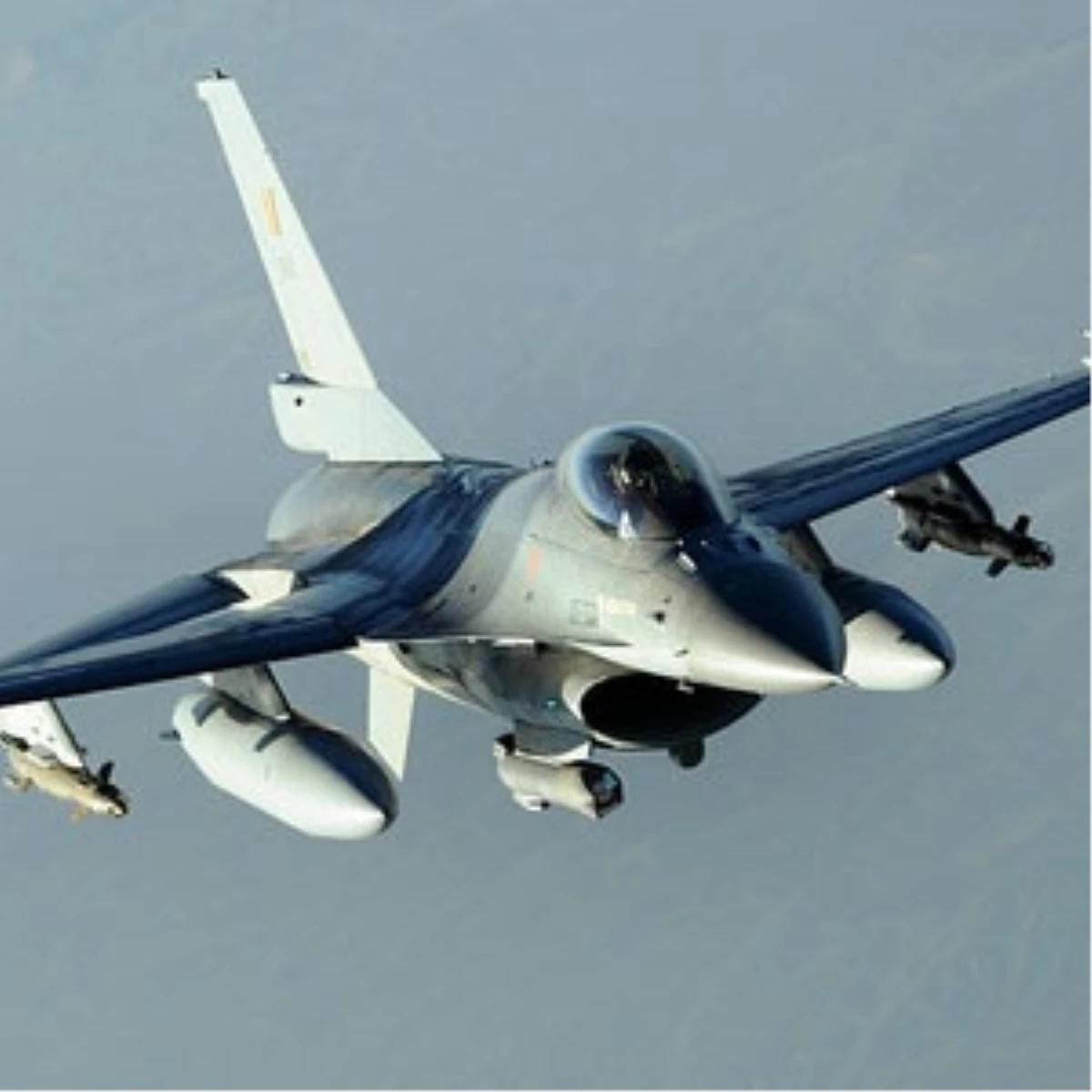 ABD F-16\'sı Kayboldu