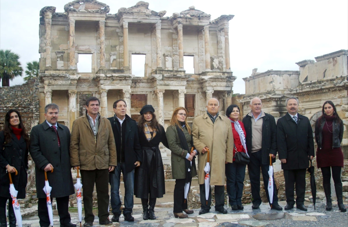 Arjantin Turizm Bakanı Efes\'i Ziyaret Etti