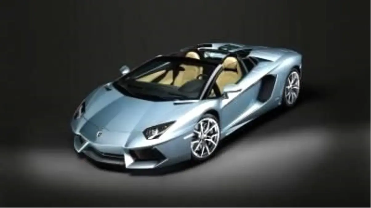 Aventador Roadster Yollara Çıkmak İçin Hazırlanıyor.