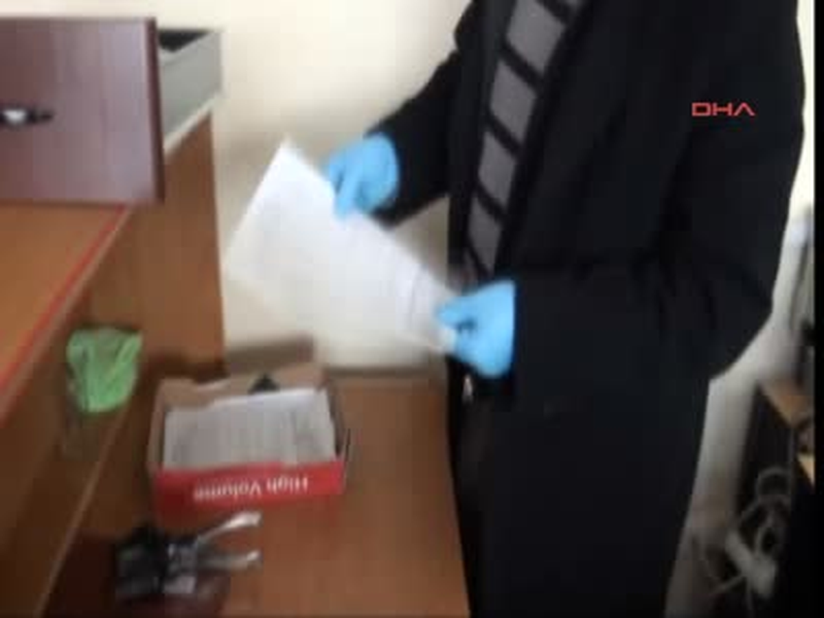 Çukurca\'da PKK Adına Para ve Bilgi Toplayan 2 Kişi Yakalandı Hakkari\'nin Çukurca İlçesi\'nde Polisin...