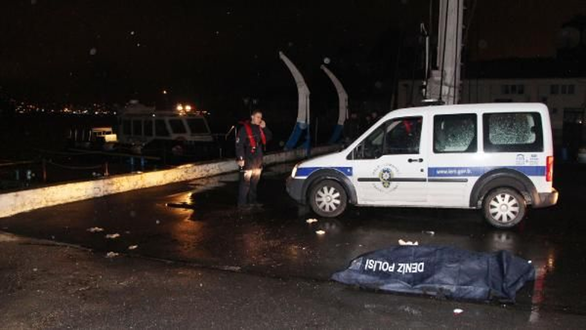 Denizden Erkek Cesedi Çıktı