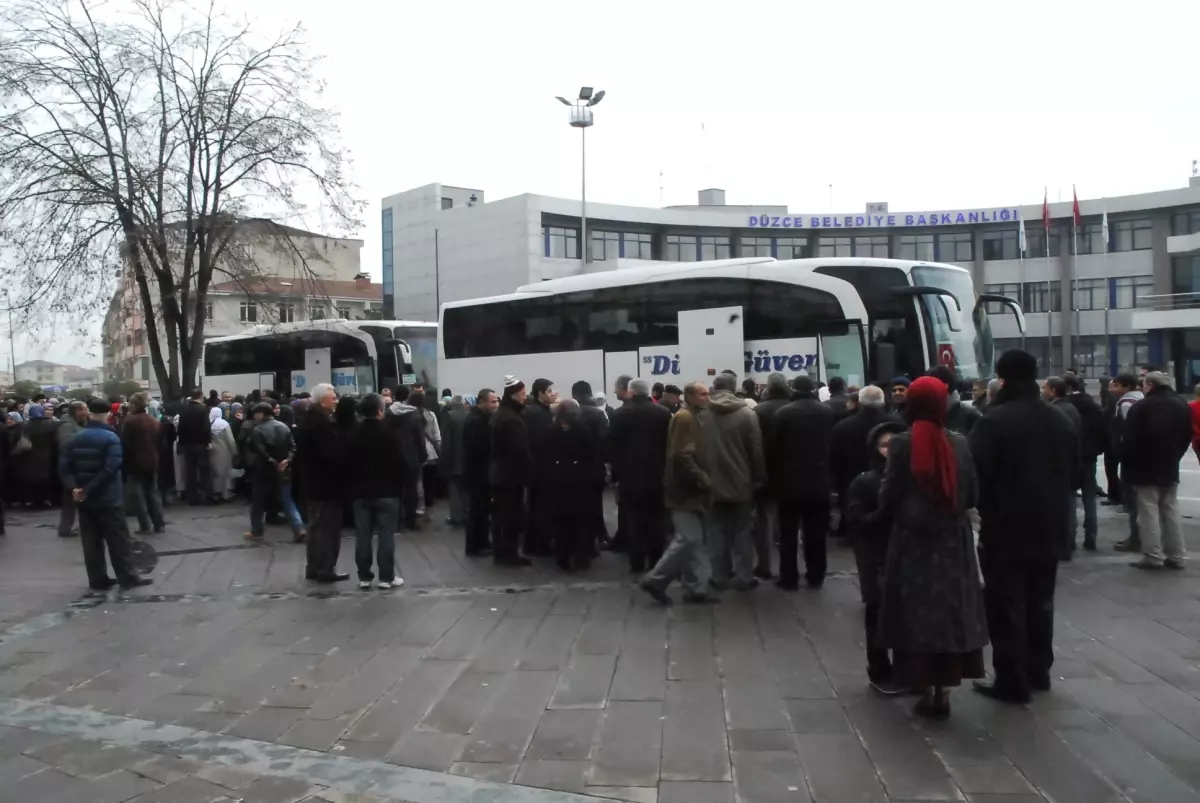 Düzce\'den İkinci Umre Kafilesi Yola Çıktı