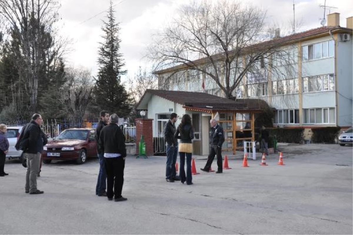 Eskişehir\'deki Büyükşehir Belediyesi Operasyonunda Serbest Kalanların Sayısı 7 Oldu