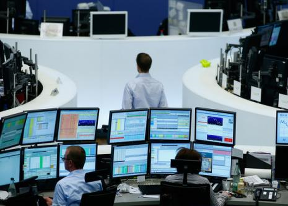 İMKB Bankalar Önderliğinde İrtifa Kaybediyor