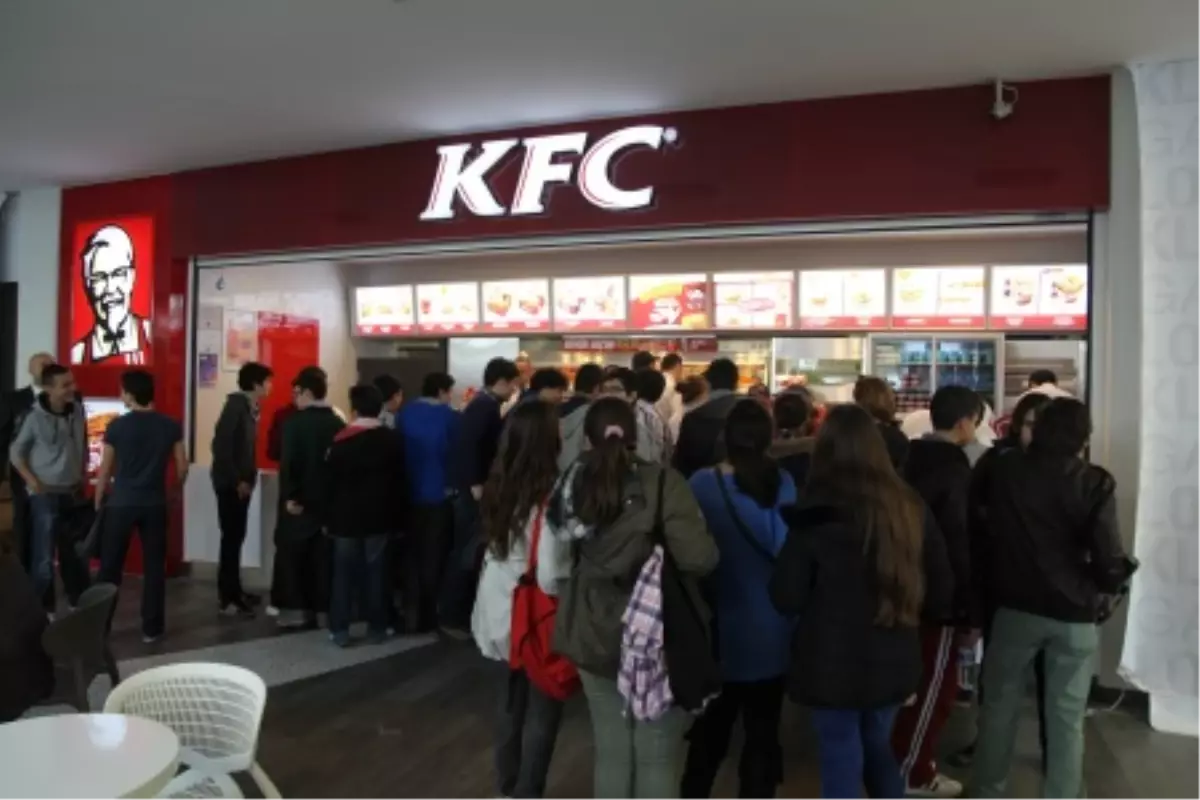 KFC\'den İzmir\'e Yeni Restoran