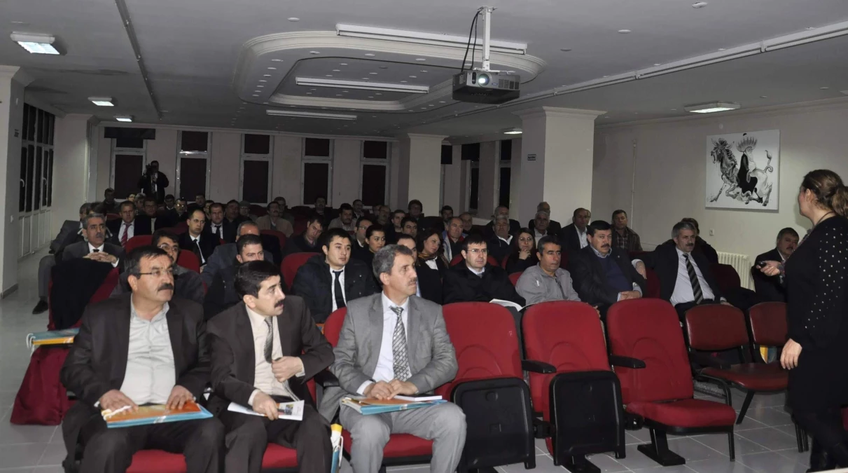 Mevka 2012 Mali Destek Programı Bilgilendirme Toplantısı Akşehir\'de Yaptı