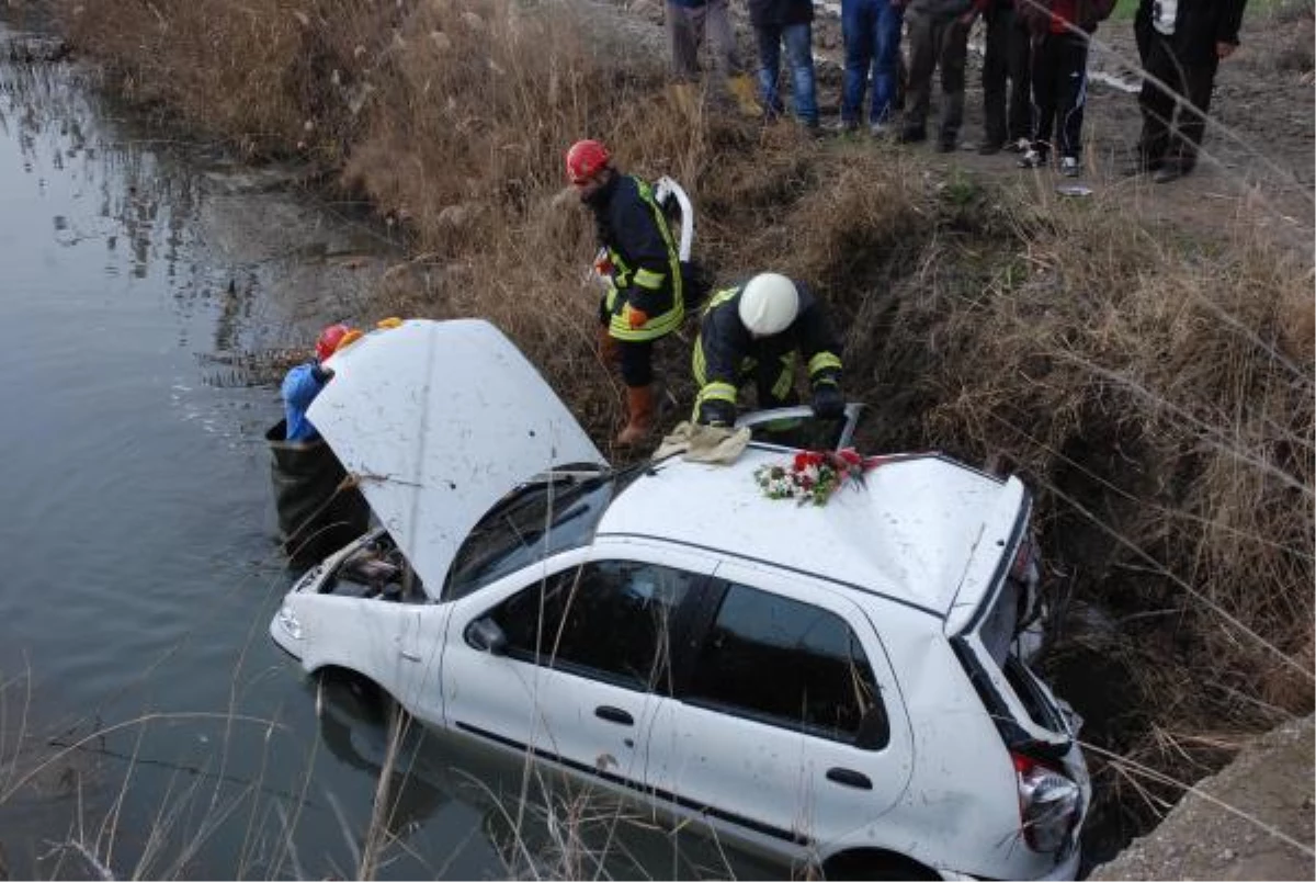 Otomobil Su Kanalına Uçtu: 2 Yaralı