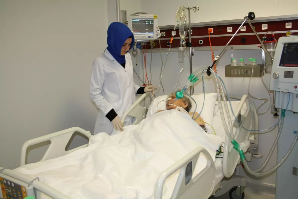 Rize\'de 4 Binden Fazla Hastaya Evde Sağlık Hizmeti Sunuldu