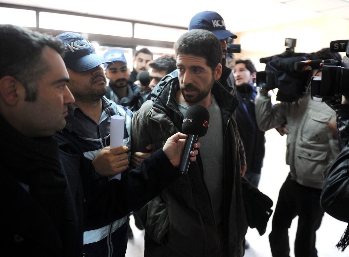 Ünlülerin de Gözaltına Alındığı Narkotik Operasyonunda 7 Tutuklama