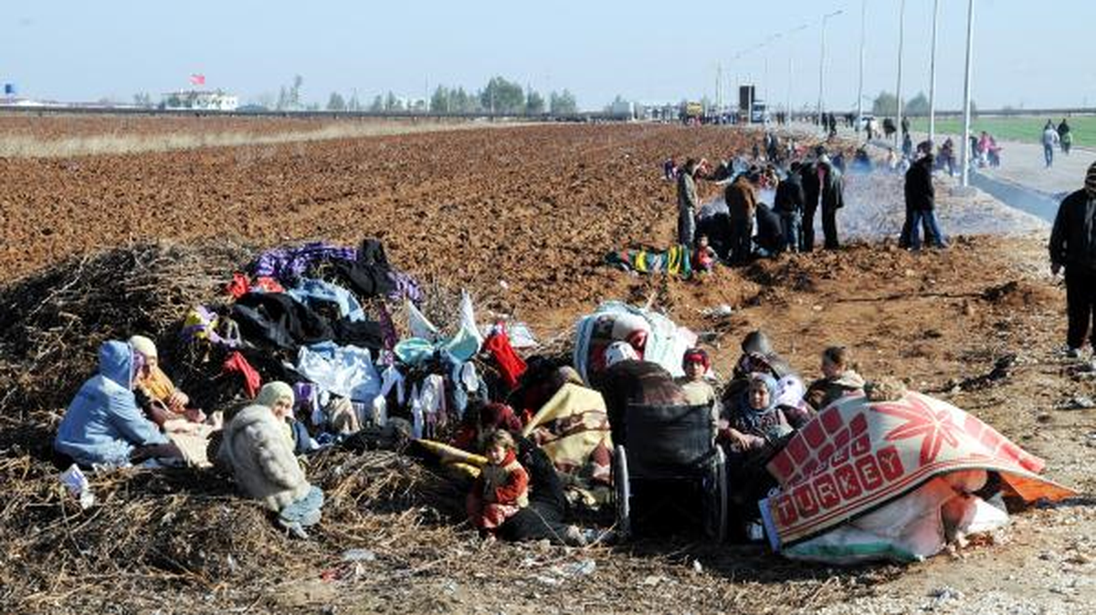 2 Bin Suriyeli 10 Gündür Arazide Kalıyor