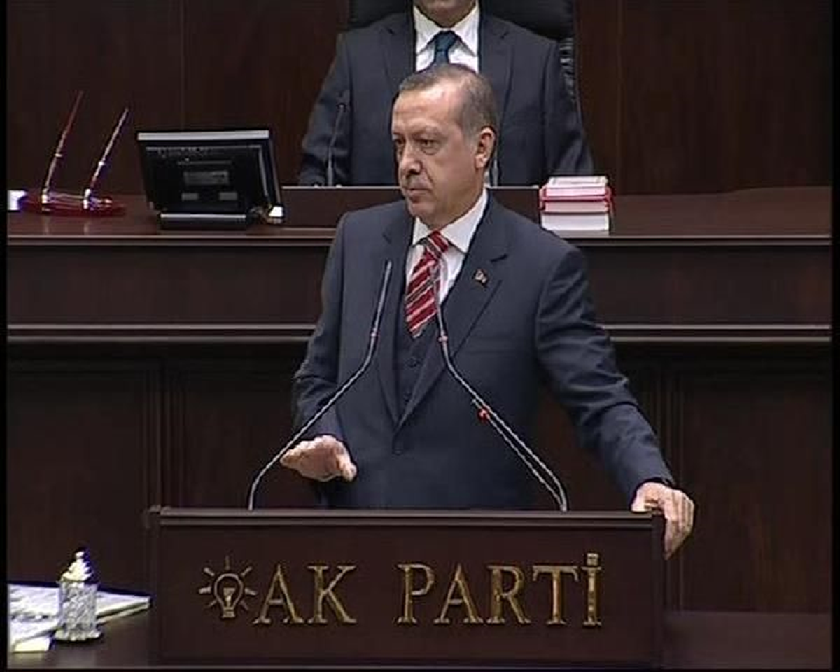 "CHP Başdöndüren Bir Hızla İdeoloji Değiştiriyor"