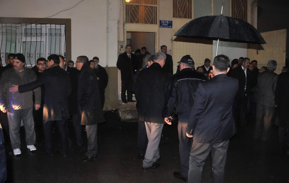 Bakan Şahin, Patlamada Yaralananları ve Ölenlerin Ailelerini Ziyaret Etti