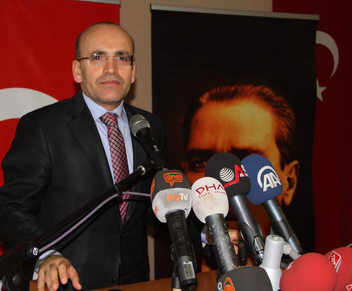 Bakan Şimşek, Siyaset Akademisinde Konuştu